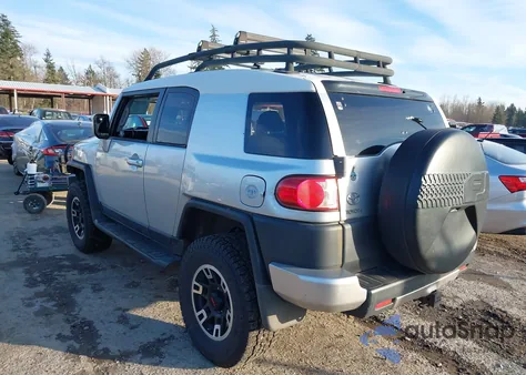 2007 Toyota Fj Cruiser z USA, uszkodzony, nr VIN JTEBU11F670007188